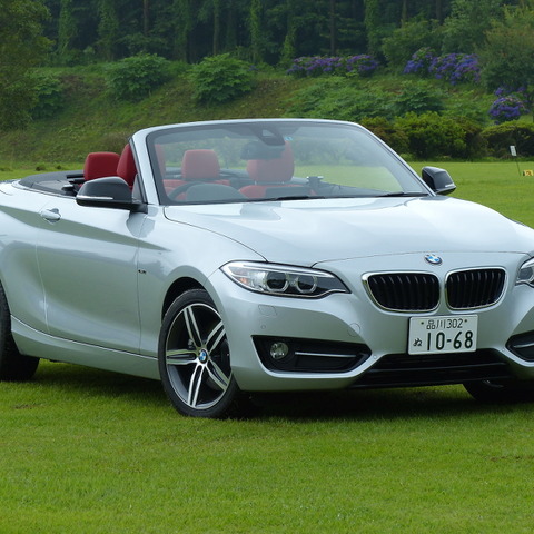 【BMW 2シリーズ カブリオレ 試乗】手の内に収められるコンパクト感…島崎七生人 画像