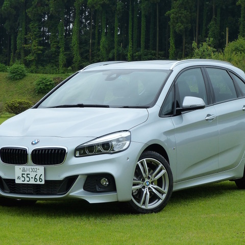 【BMW 2シリーズ アクティブツアラー 試乗】xDrive、走りも内装も気分はスポーツセダン…島崎七生人 画像