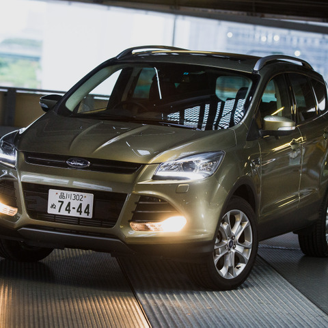 【フォード クーガ 試乗】日常の1.5Lと長距離の2.0L、日々の運転を飽きさせない…御堀直嗣 画像