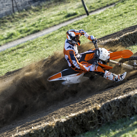 【KTM 350SX-F 試乗】ベストバランスに磨きをかけた「350cc」の価値…青木タカオ 画像