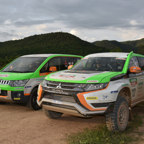 【アジアクロスカントリーラリー15】アウトランダーPHEV のクラス優勝を支えた伴走車「デリカD:5」 画像