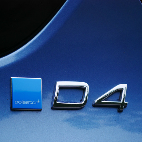 【ボルボ V40 D4 ポールスターパッケージ 試乗】ハイパフォーマンス・ディーゼル時代の幕開け…中村孝仁 画像