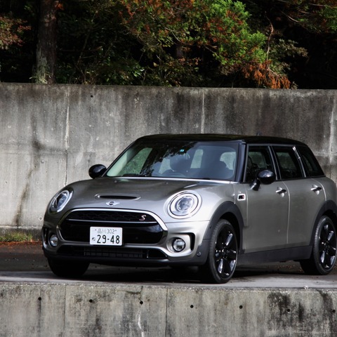 【MINI クラブマン 新型】クロスオーバーとの違いは明確 画像