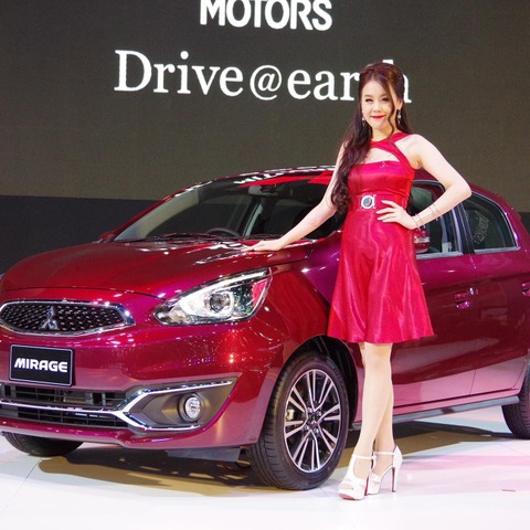 三菱 ミラージュ 改良新型、日本発売は1月中旬…タイ国際ショーで発表 画像