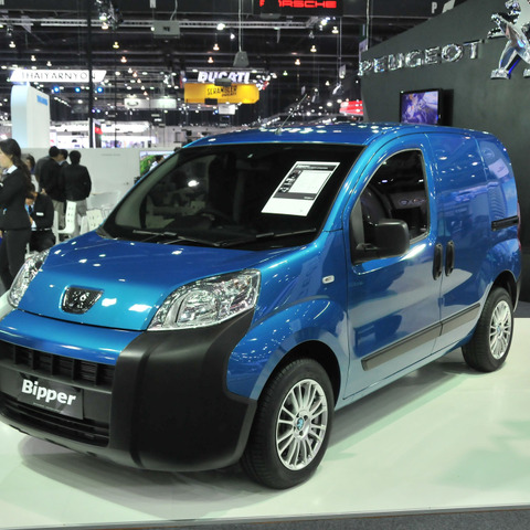 【タイ国際モーターエキスポ15】日本でも人気が出そう? プジョーの小型商用車 ビッパー 画像