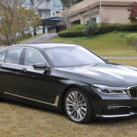 【BMW 7シリーズ 試乗】大きさ感じさせない軽快なドライビング…諸星陽一 画像