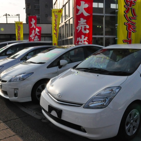 【エンジンオイル講座 vol.7】中古車のエンジンオイル、どうすればいい? 画像