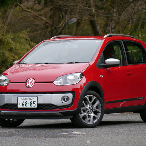 【VW クロスup! 試乗】ベース車よりもしまった乗り心地…中村孝仁 画像