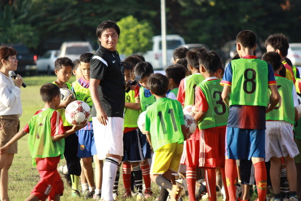 カンボジアからもJリーガーを！　サッカークリニック開催