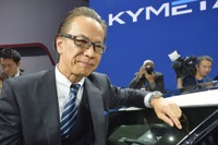 【デトロイトモーターショー16】トヨタの衛星通信技術、友山専務「面白いでしょ?」 画像