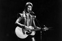 星になったデヴィッド・ボウイ、俳優としても異才放つ 画像