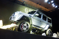 【東京オートサロン16】「6輪Gクラス」の足回り受け継ぐメルセデス G550 4x4 2 を日本初公開 画像