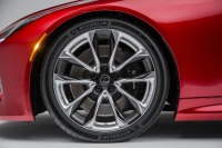 レクサス LC500、ミシュランのランフラットタイヤを純正装着 画像