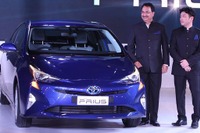 【デリーモーターショー16】トヨタ プリウス 新型、インド初公開…HVラインナップ強化 画像