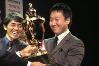 【SUPER GT】06年シーズン表彰式…大きい方がいいや 画像