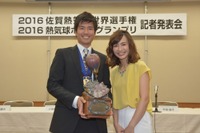 佐賀の熱気球大会、前回チャンピオンと優木まおみさんが魅力を語る 画像