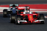 【F1】テスト2日目、ベッテルが連日トップ…ホンダも100周突破 画像