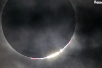 皆既日食を太陽光発電の電力だけで生中継…パナソニック 画像
