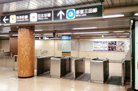 文化財的価値なし…都心に残る有人改札、駅改修とともに消えるか 画像
