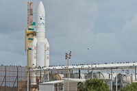 アリアンスペース、ユーテルサットの通信衛星を搭載したアリアン5を打ち上げへ 画像