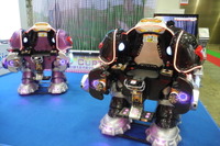 【ジャパンショップ16】搭乗型ロボットゲーム初上陸、レンタル予約はGWまですでに一杯 画像