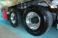 ミシュラン XOne、食品タンクローリー車に採用で積載量向上…奈良の運輸会社が導入 画像