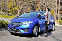 エコカーも走って楽しい!…藤島知子が グッドイヤー のスタンダードモデルを体感 画像