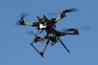 東京大学など、非GPS環境でドローンを安定して自動飛行する技術を開発 画像