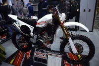 【大阪モーターサイクルショー16】オフロード愛を感じるカスタムで大盛況…ダートフリーク 画像