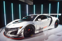 【ニューヨークモーターショー16】ホンダ NSX 新型にGT3レーサー…2017年実戦投入へ 画像