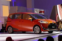 【ジャカルタモーターショー16】トヨタ シエンタ 新型、インドネシア仕様はひと味違う 画像