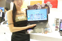 【COMPUTEX 11】美女写真蔵…ボリュームゾーン 画像