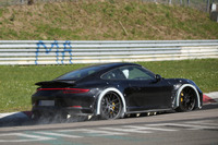 ポルシェ 911 次世代型、ワイドになってニュル激走! 画像
