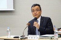 日野自動車、17年3月期営業利益は19%減の800億円を予想 画像