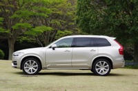 【ボルボ XC90 T8 試乗】全天候オールロード&3列シートのPHVリムジン…青山尚暉 画像