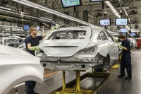 ダイムラー、メルセデスのハンガリー工場に追加投資…次世代小型車生産へ 画像