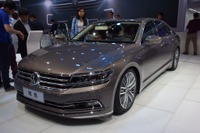 【北京モーターショー16】VW フィデオン…中国向け最上級サルーン［詳細画像］ 画像