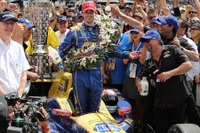 【第100回 INDY500】ホンダ・エンジン、 ルーキーのロッシが大逆転優勝!…琢磨は無念のクラッシュ 画像