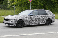 今度はツーリングだ! BMW 5シリーズ、次世代モデル情報続々 画像