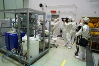 JAXA、ISS補給機「こうのとり」6号機で輸送するISS用バッテリーを公開…GSユアサ製 画像