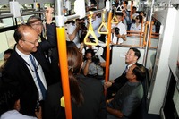 日野ハイブリッドバス、バンコクのバス路線で試験運行 画像
