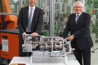 ZF、8速デュアルクラッチ生産開始…ポルシェと共同開発 画像