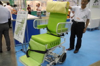 【スマートコミュニティ16】1台3役の車いすを開発、病院などで好評…トリコ 画像
