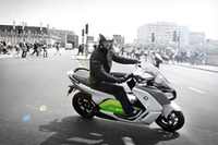 BMWモトラッド、下北沢音楽祭に今年も協賛…新型車展示や無料バイクタクシー 画像