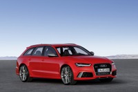 アウディ RSパフォーマンスモデル、3車種を発表…出力など性能をさらにアップ 画像