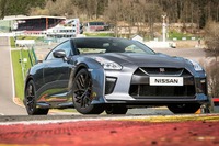 日産 GT-R の2017年型、グローバル試乗会はスパ・フランコルシャン 画像