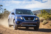 日産の米国SUV、パスファインダー に2017年型…表情一新 画像