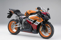 モトGP参戦の Repsol Honda レプリカを限定発売 画像