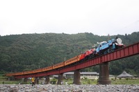大井川鐵道、今年も「トーマス」重連特別列車…新キャラ「バスのバーティー」と並走 画像