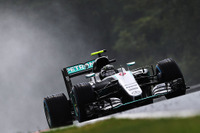 【F1 ハンガリーGP】豪雨で一時中断、波乱の予選…ロズベルグがポールポジション 画像